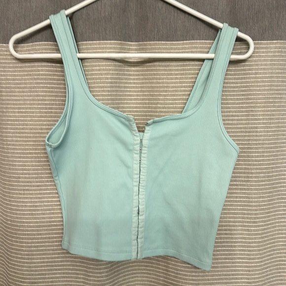 Abercrombie Soft AF Collection Ribbed Crop Top - Picture 1 of 4